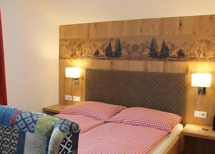 Sonne 3* نيديراو