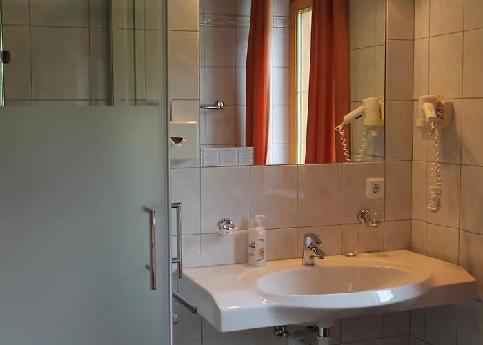 Sonne نيديراو